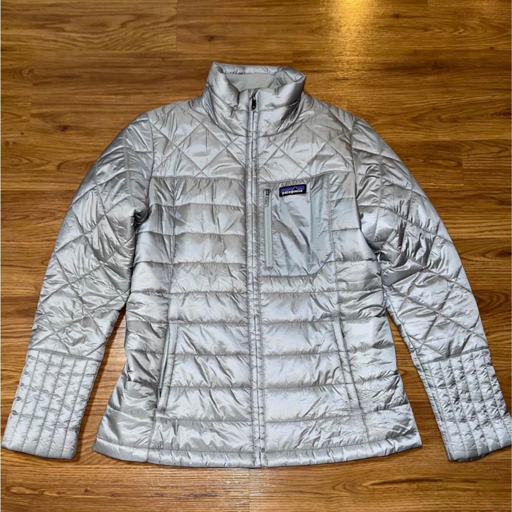 Patagonia Woman’s Down Filled Metallic Jacket 🧥